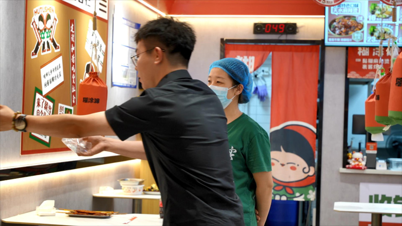 糊涂婶老式麻辣烫加盟品牌对于麻酱口味的品质与坚持