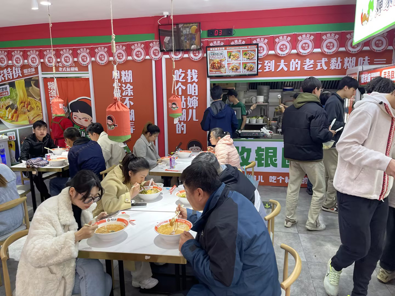 糊涂婶老式麻辣烫加盟品牌产品推荐都有哪些套餐呢?