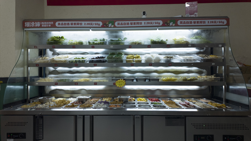 糊涂婶老式麻辣烫加盟品牌助力餐饮小白无忧开店