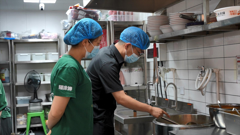 糊涂婶老式麻辣烫品牌不断通过网络来提升品牌影响力